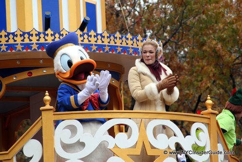 Macys Thanksgiving Day Parade LeAnn Rimes