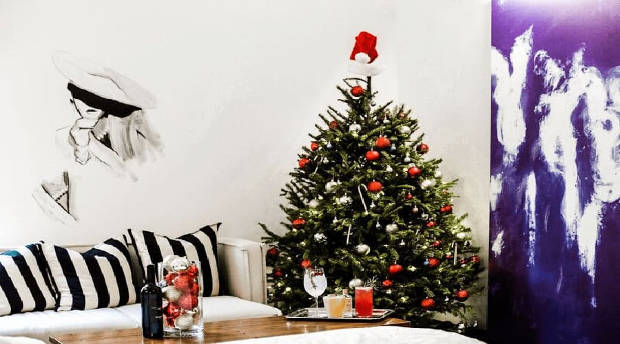 Refinery Hotel Winter Spectacular Stay Package