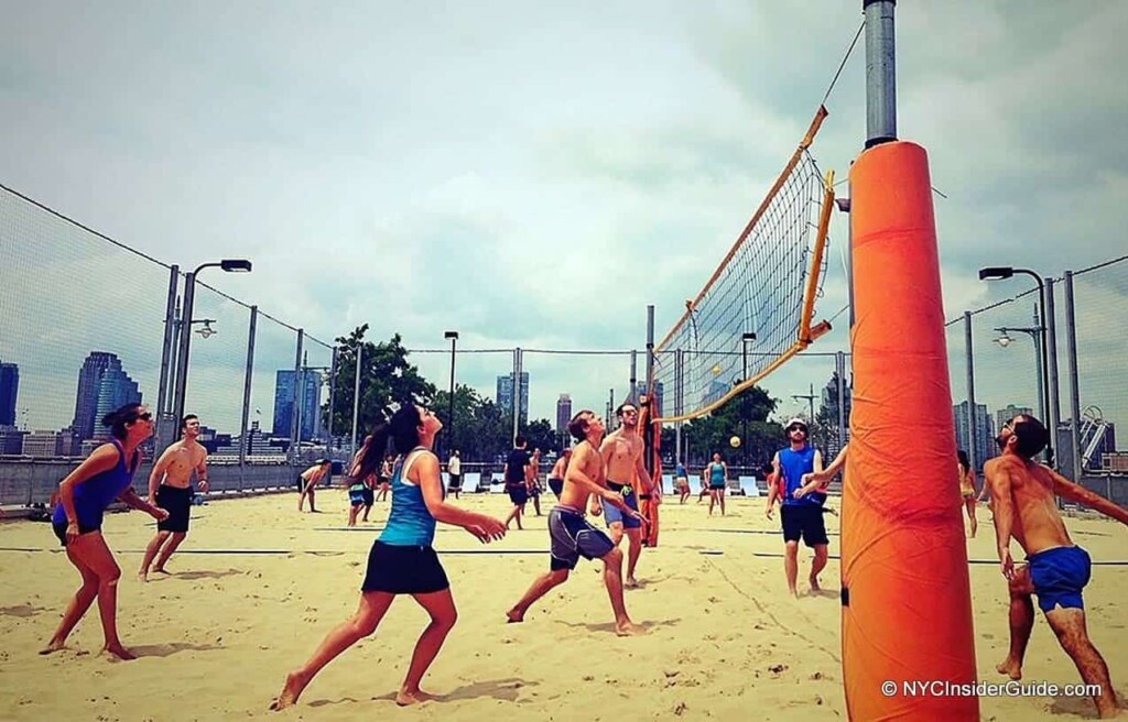 Volleyball in New York City|Sunset West Side Highway NYC